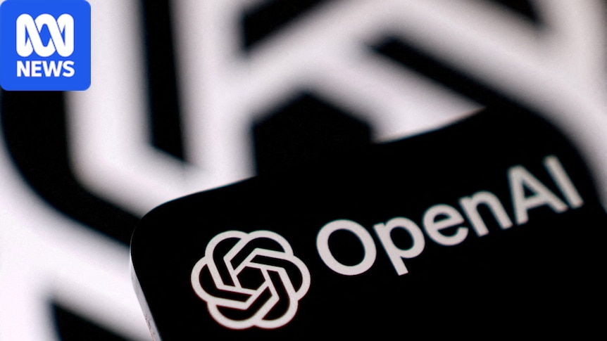 印有 OpenAI 标志的设备特写，背景是放大的 OpenAI 标志