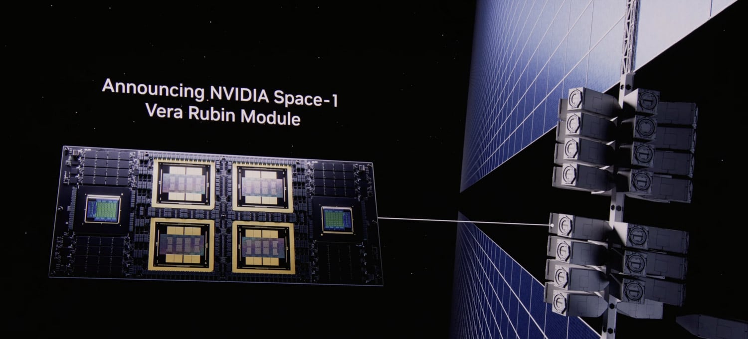 NVIDIA 在 GTC 2026 展示的 Space-1 Vera Rubin 模块渲染图：左侧为四 GPU 计算模块，右侧为带太阳能板的卫星结构