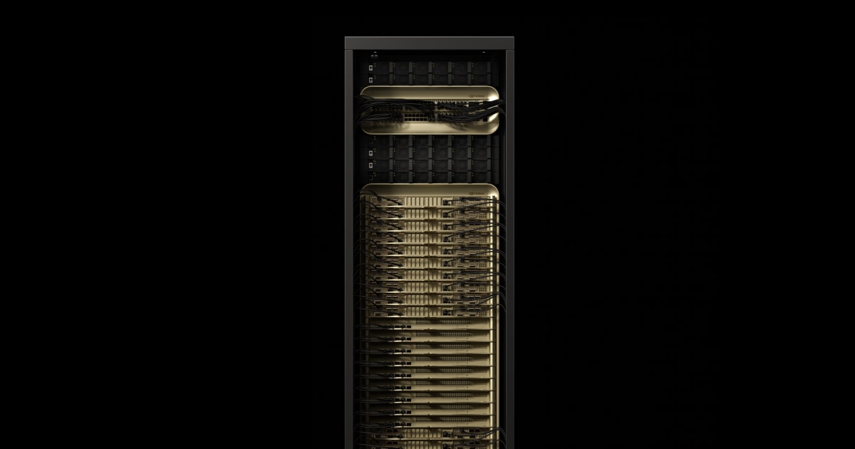 英伟达 GB200 NVL72 机架系统（图片来源：NVIDIA）